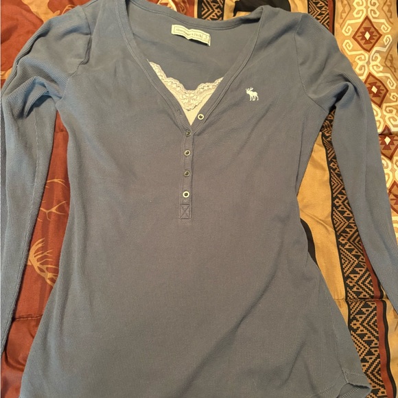 Abercrombie & Fitch light blue Top - Picture 2 of 3